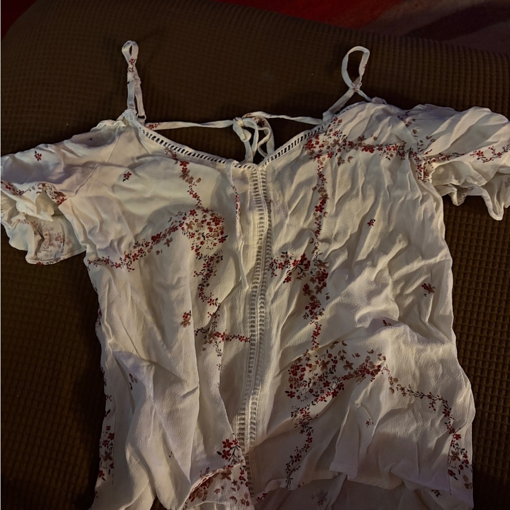 Current Air White and Red Floral Blouse